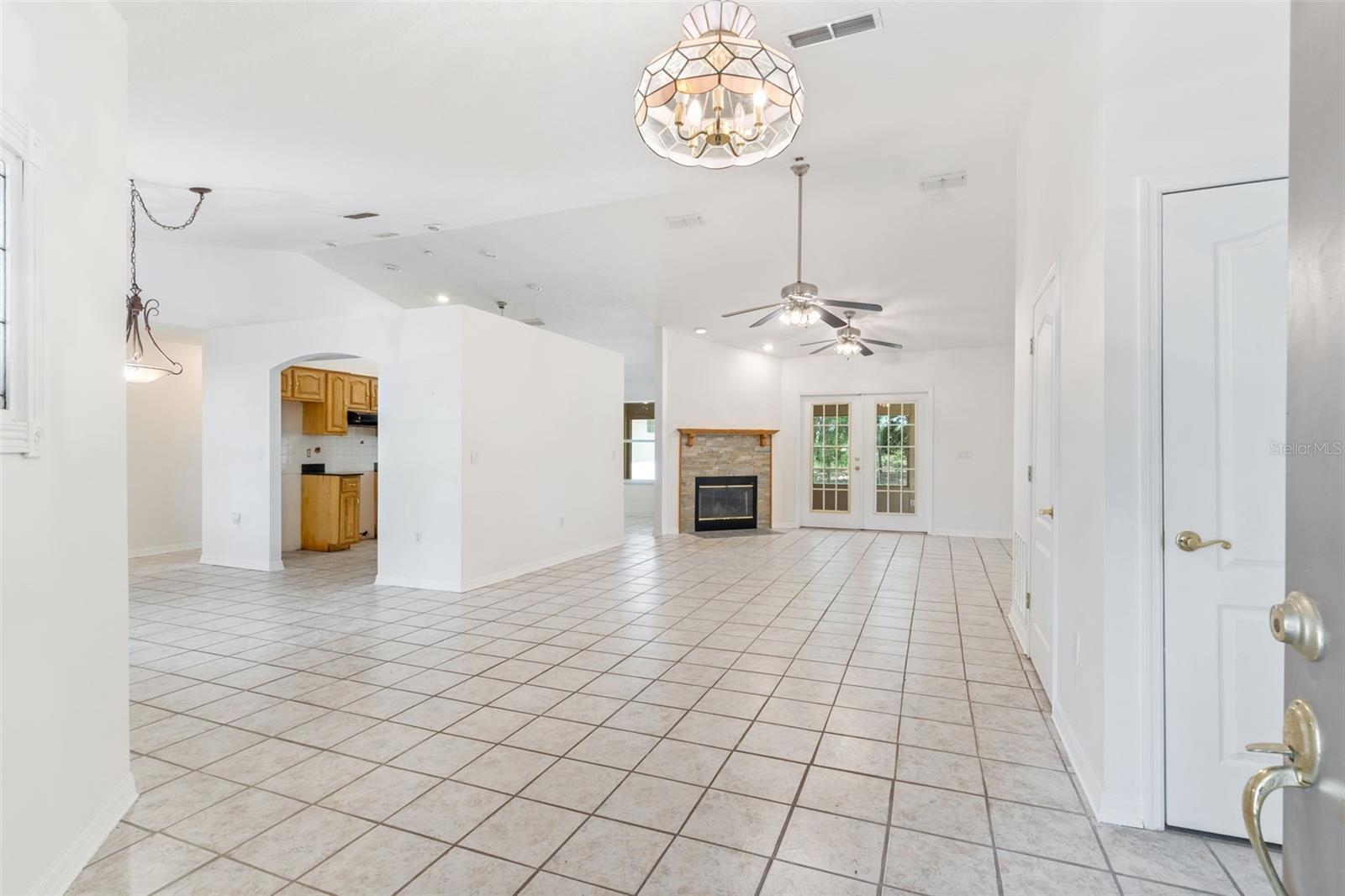 2800 Hammock Groves Road