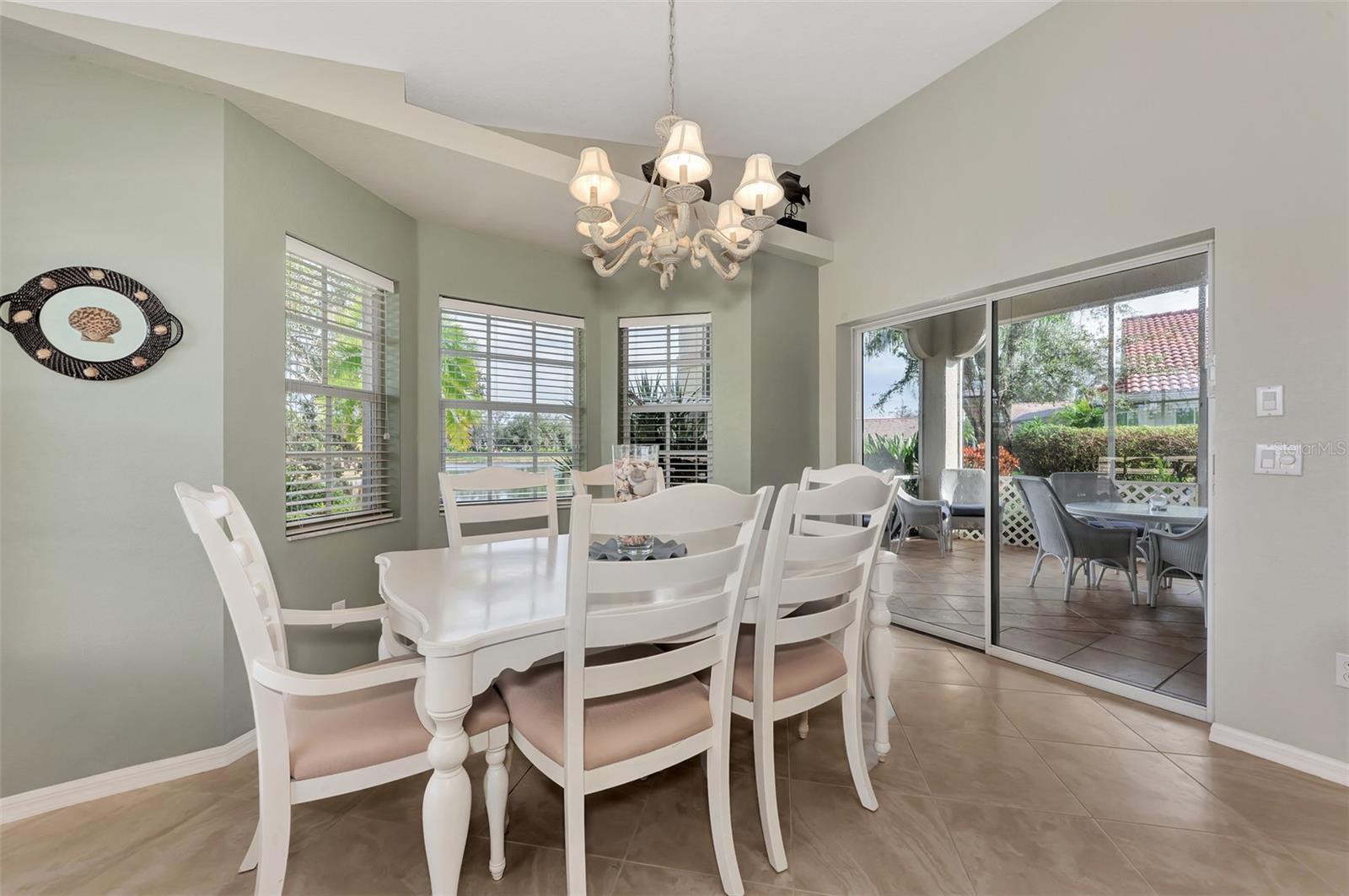 3195 Village Lane