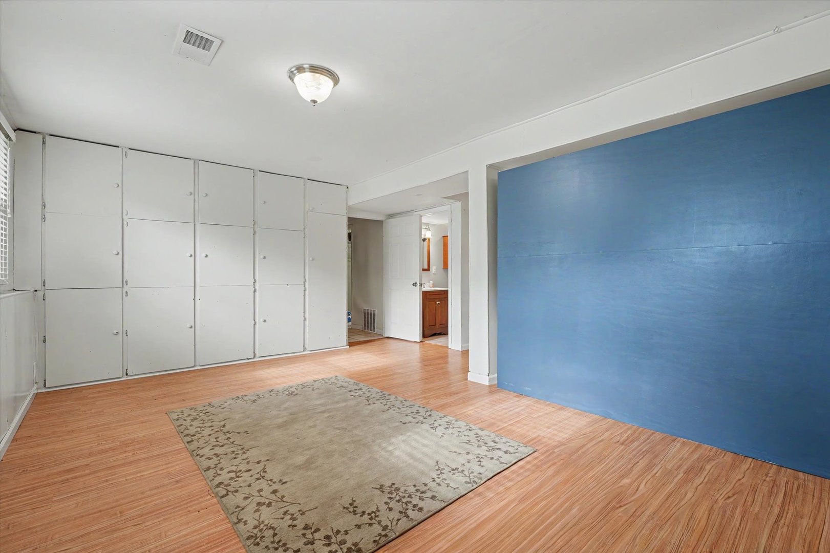2401 Arden Drive