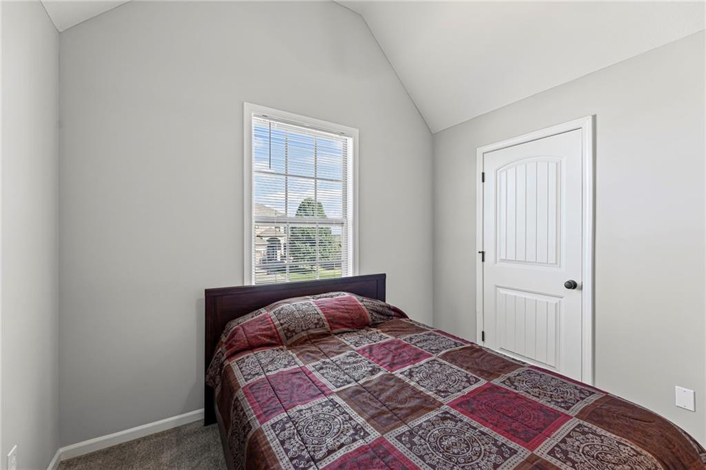 6720 N Cypress Avenue