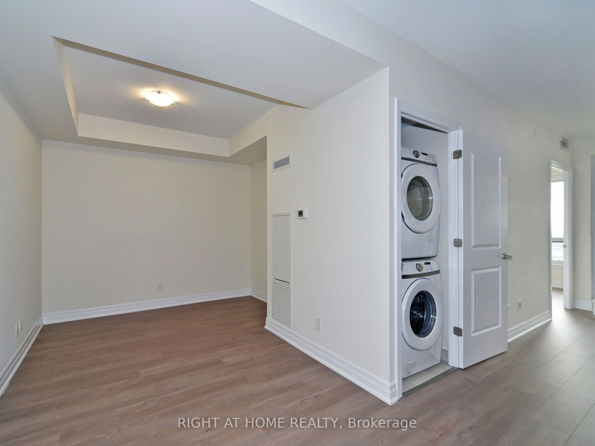 9075 S Jane St 1005
