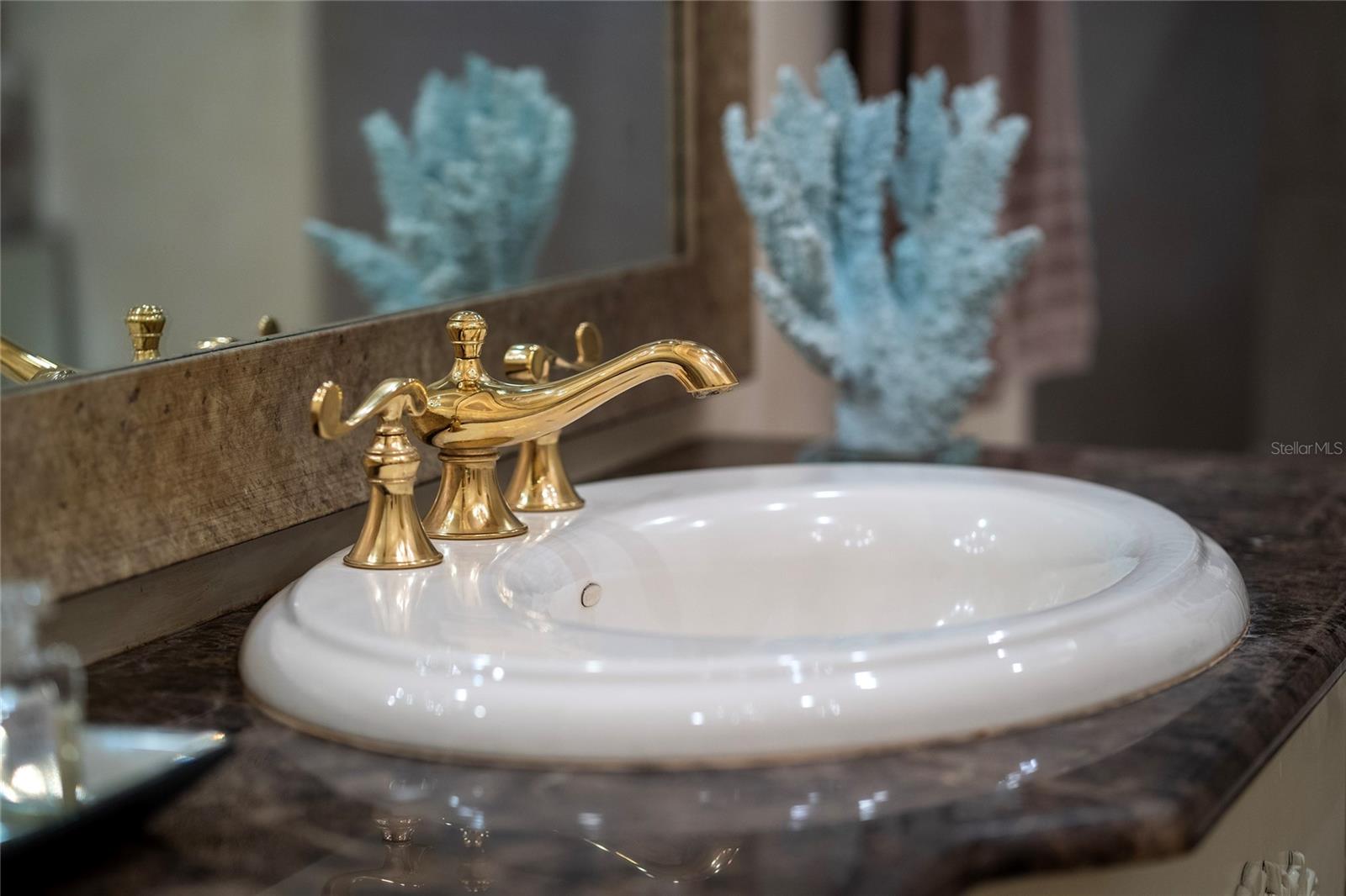 6221 Blakeford Drive