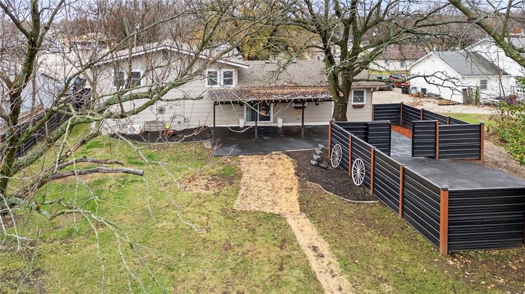 211 N Lincoln Street