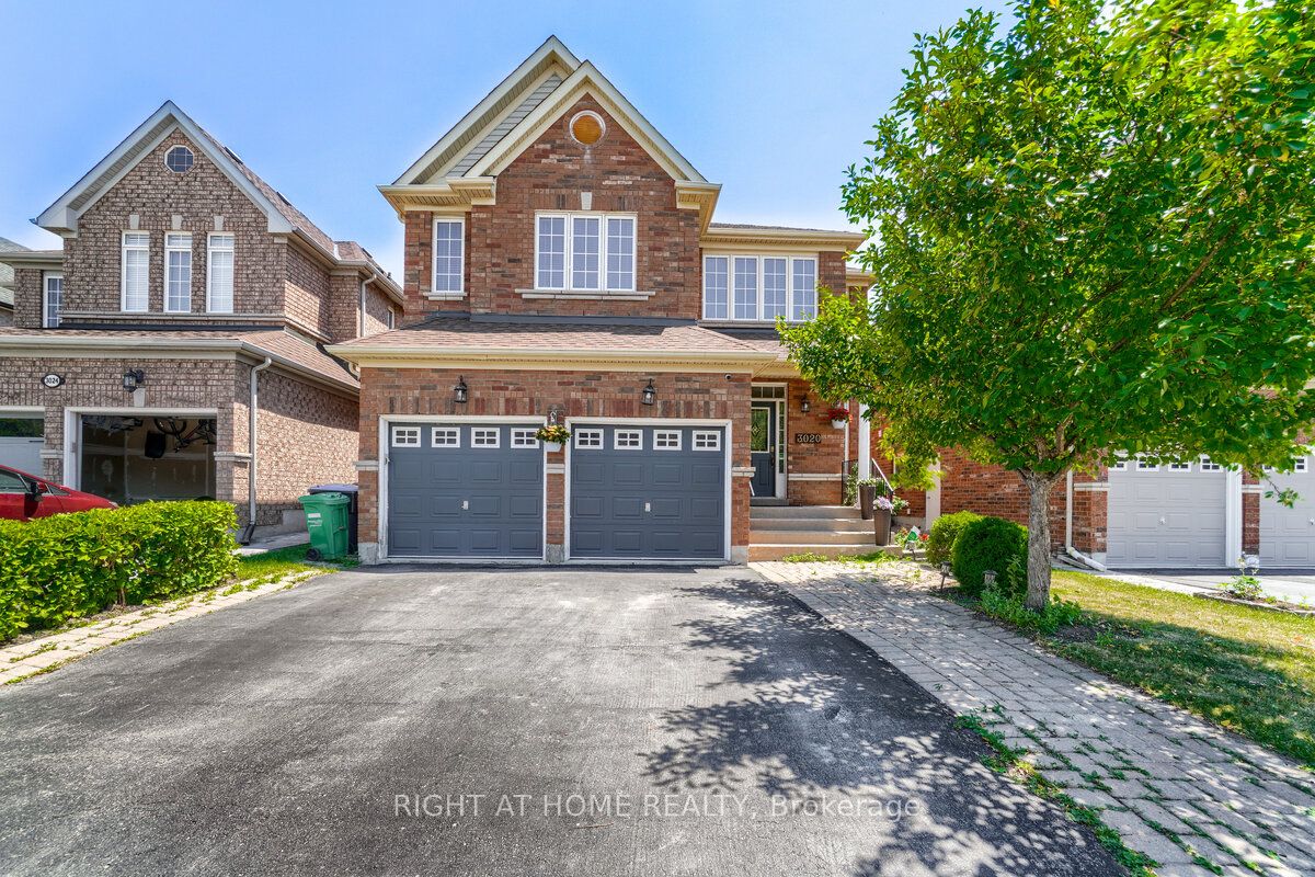 3020 Hawktail Cres L5M 6W3