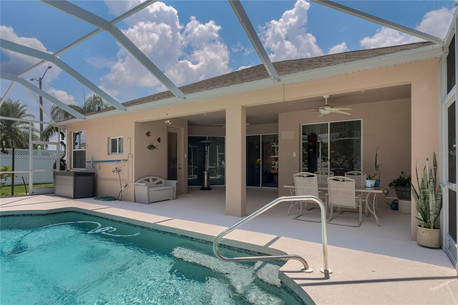 6122 Broad River Run