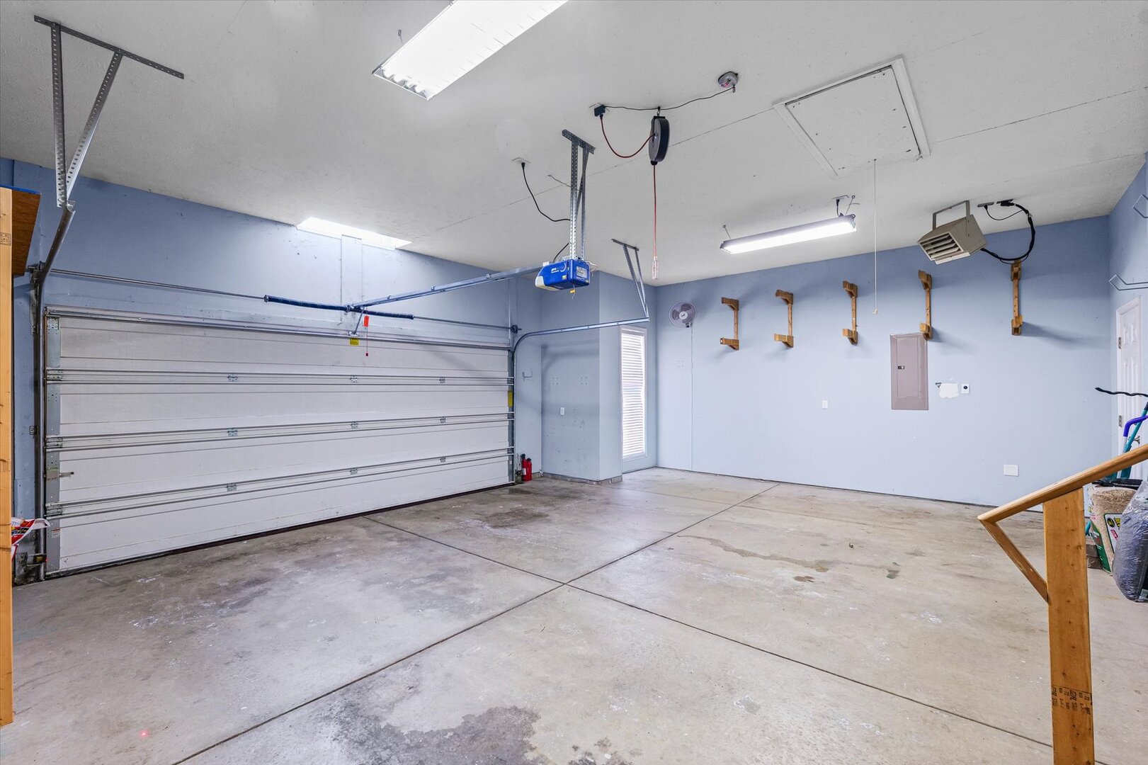 3905 Brookfield Drive