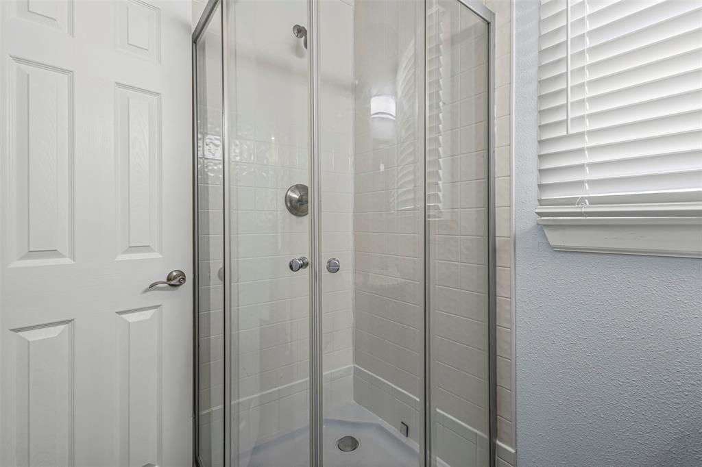 3350 Kingsbury Avenue