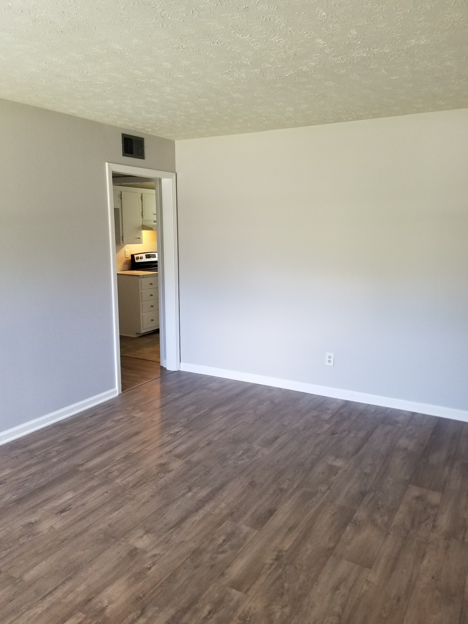 110 Rolling Acres Dr