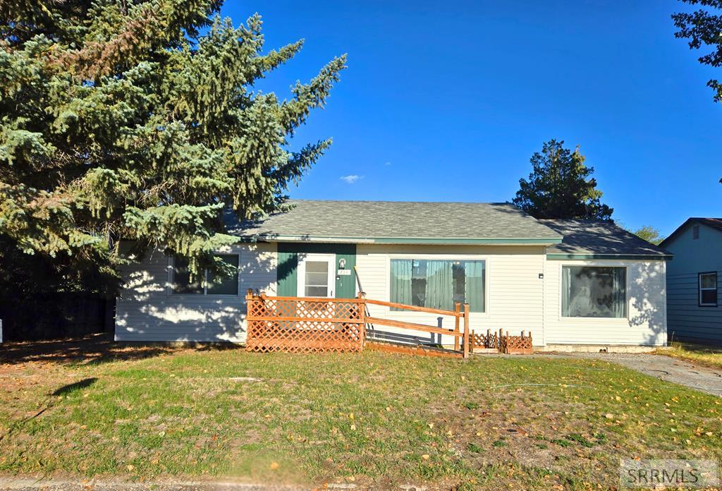 238 Louise Drive