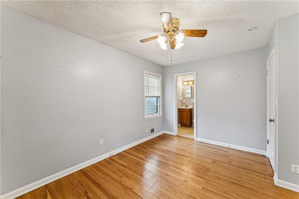 5007 Outlook Street
