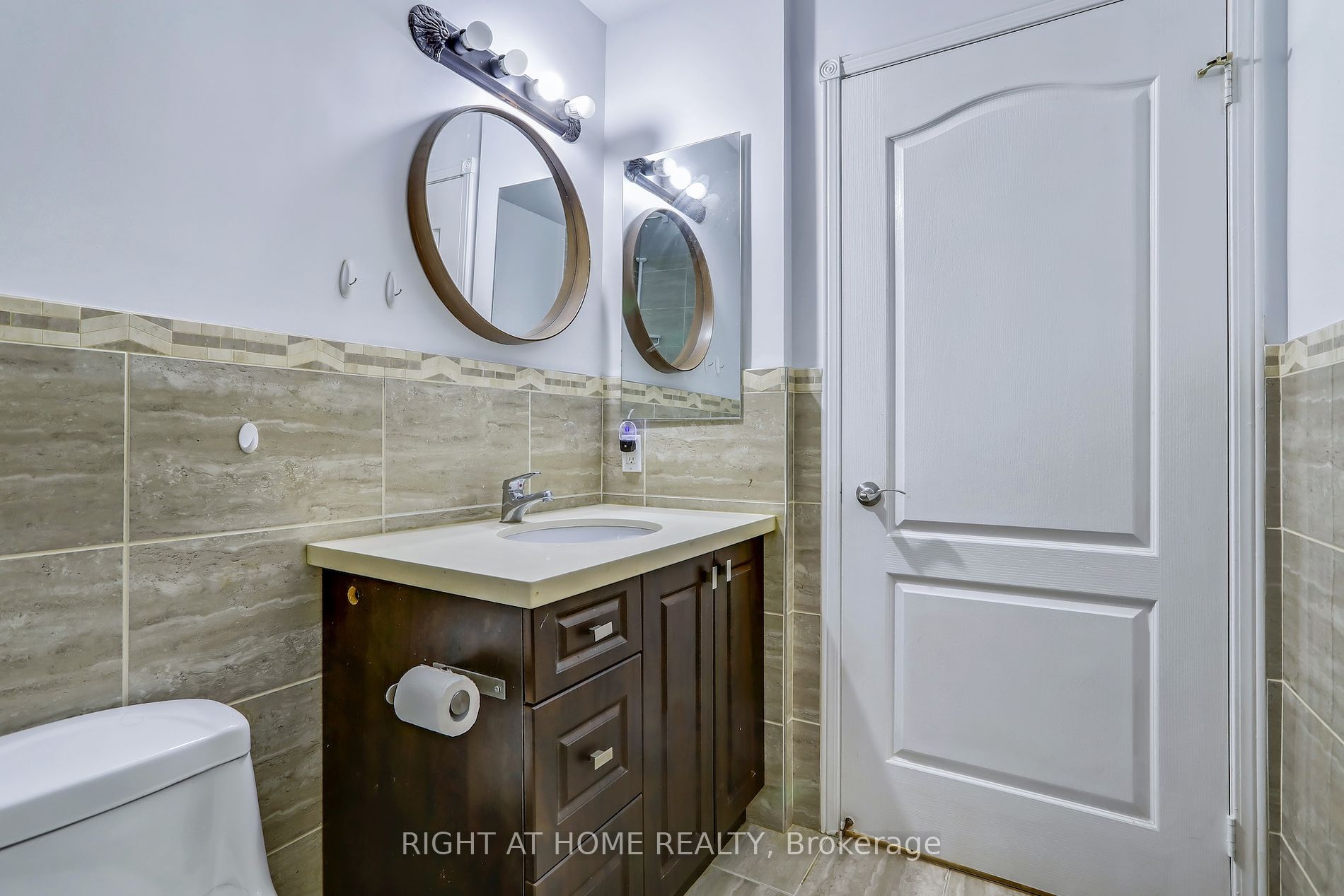 1881 Mcnicoll Ave 105