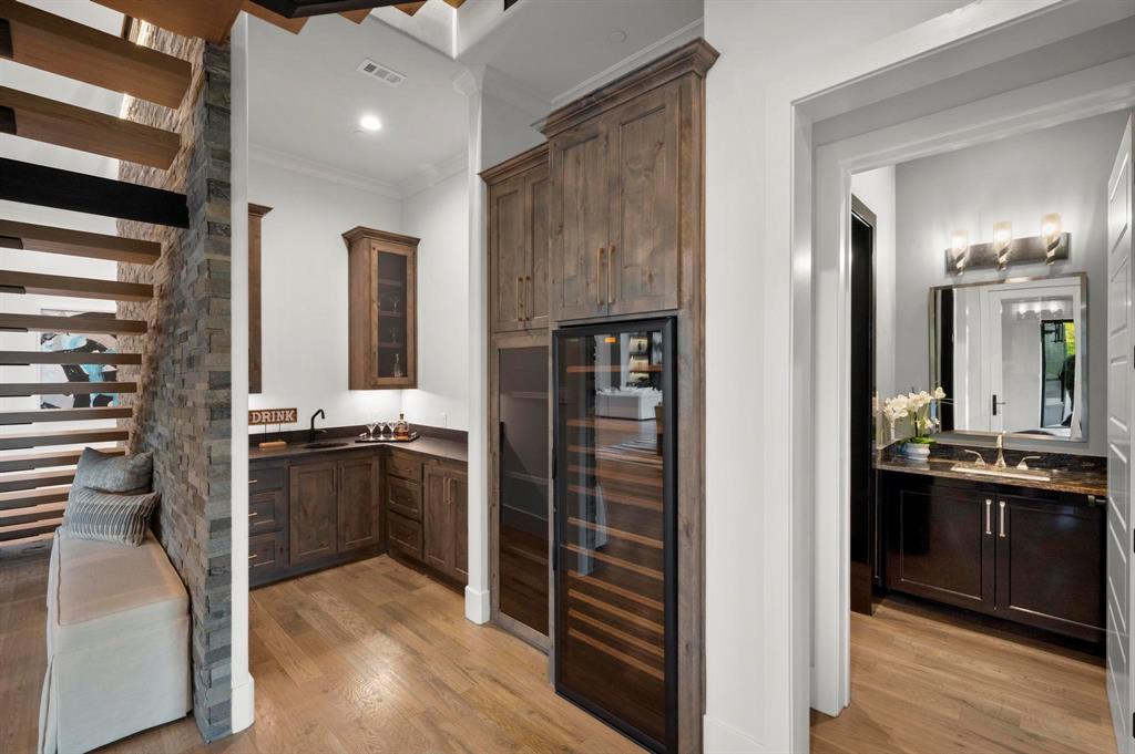 500 E Bob Jones Road