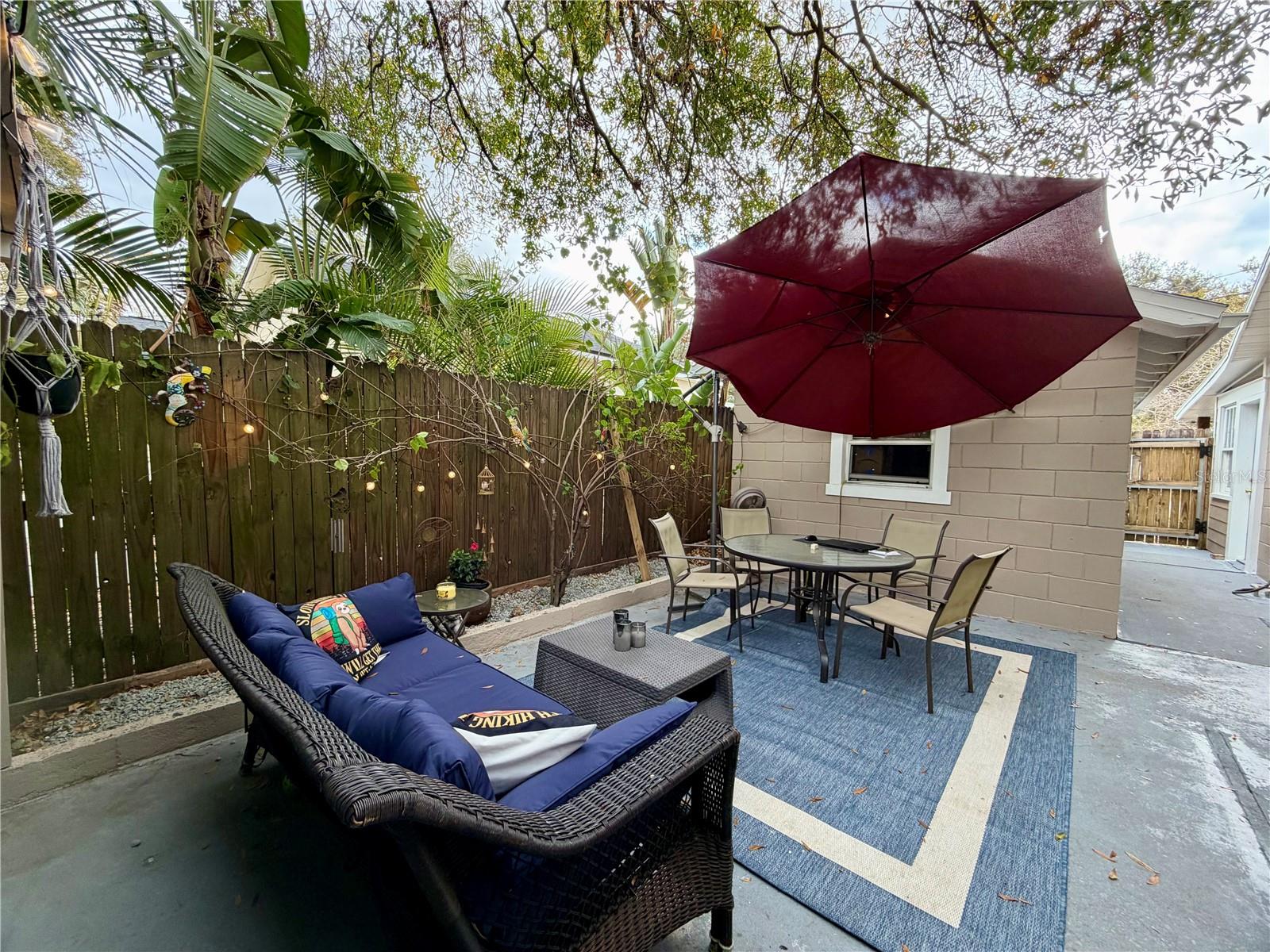 403 W Chelsea Street