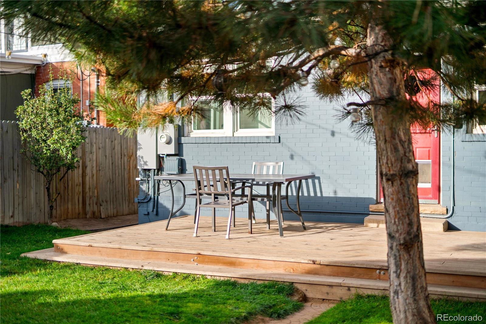 2078 S Pennsylvania Street