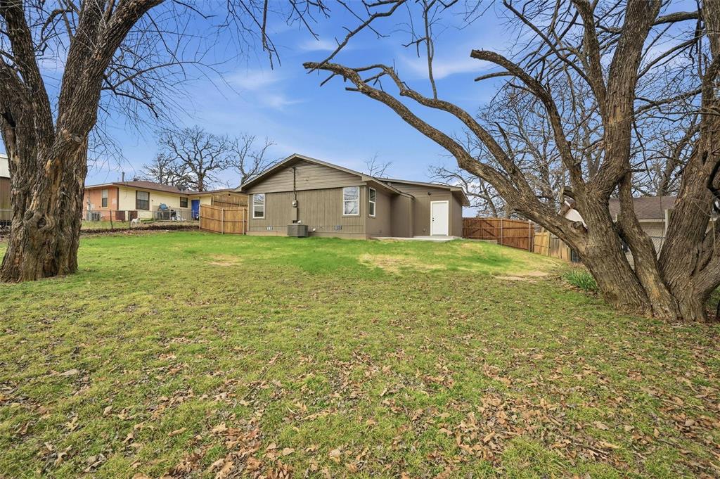 104 N Imperial Drive
