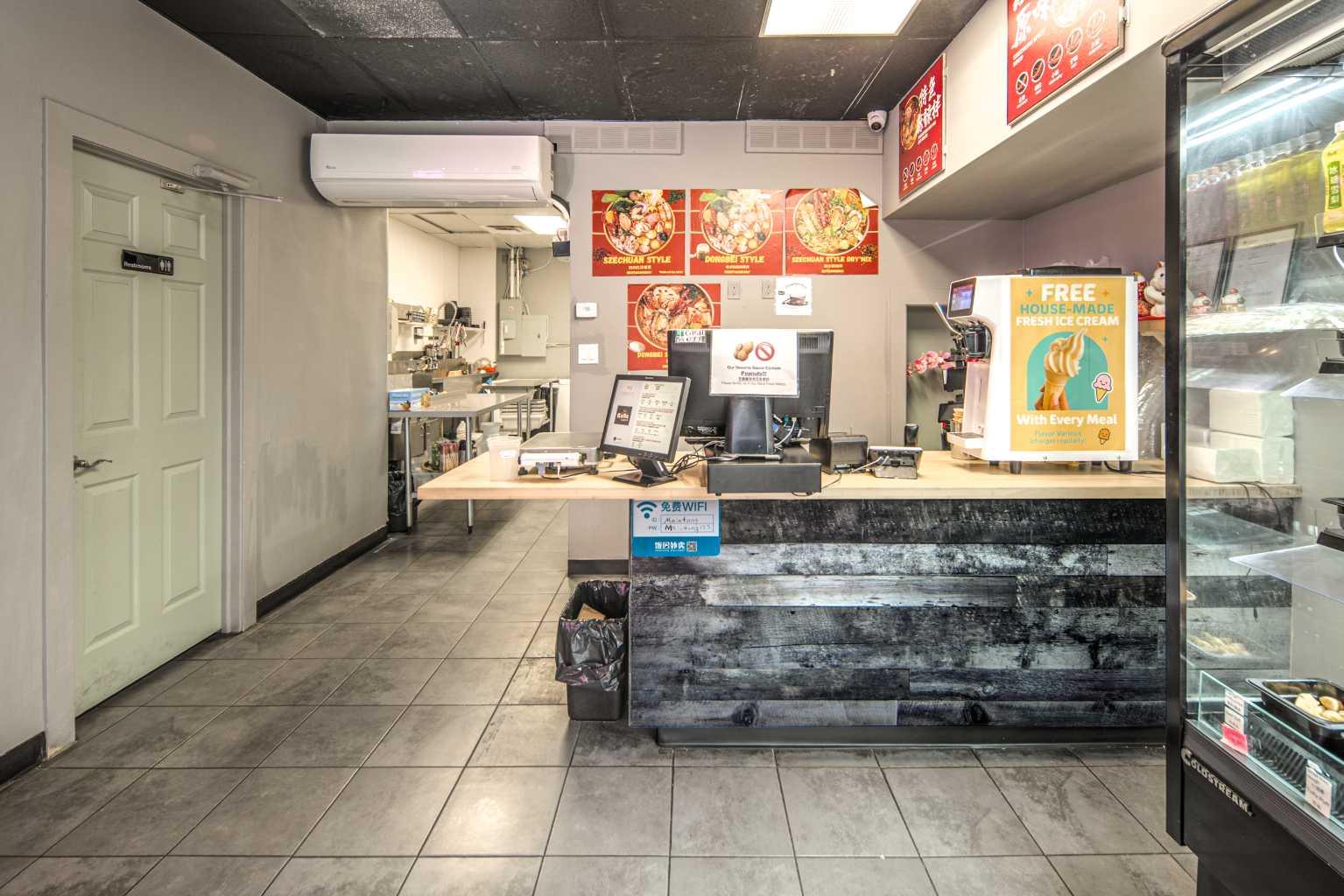 2111 Centre Street NW