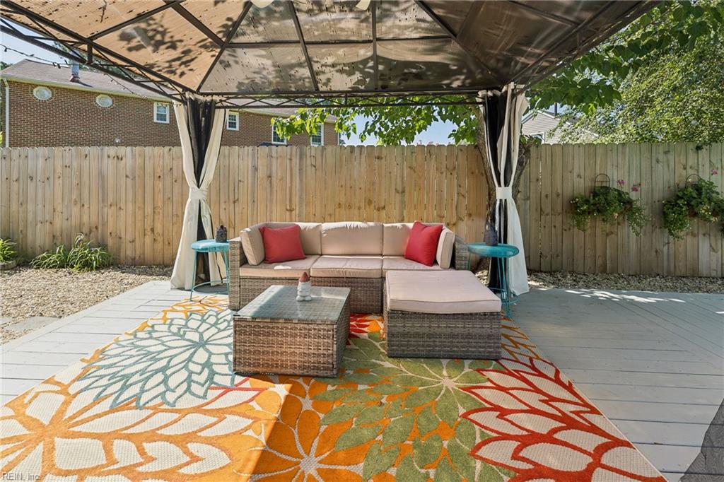 318 Rio Drive