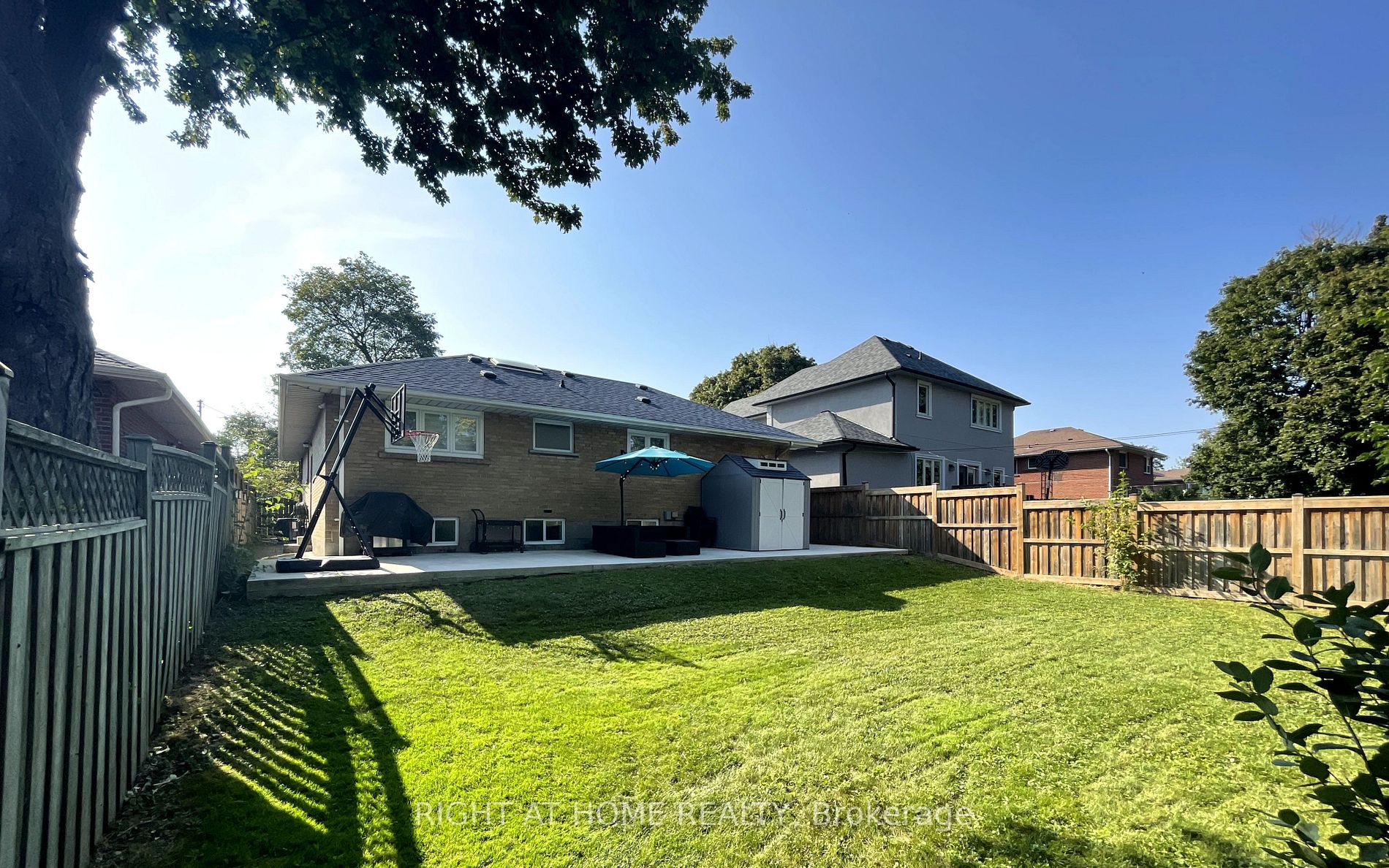 381 Martin Grove Rd