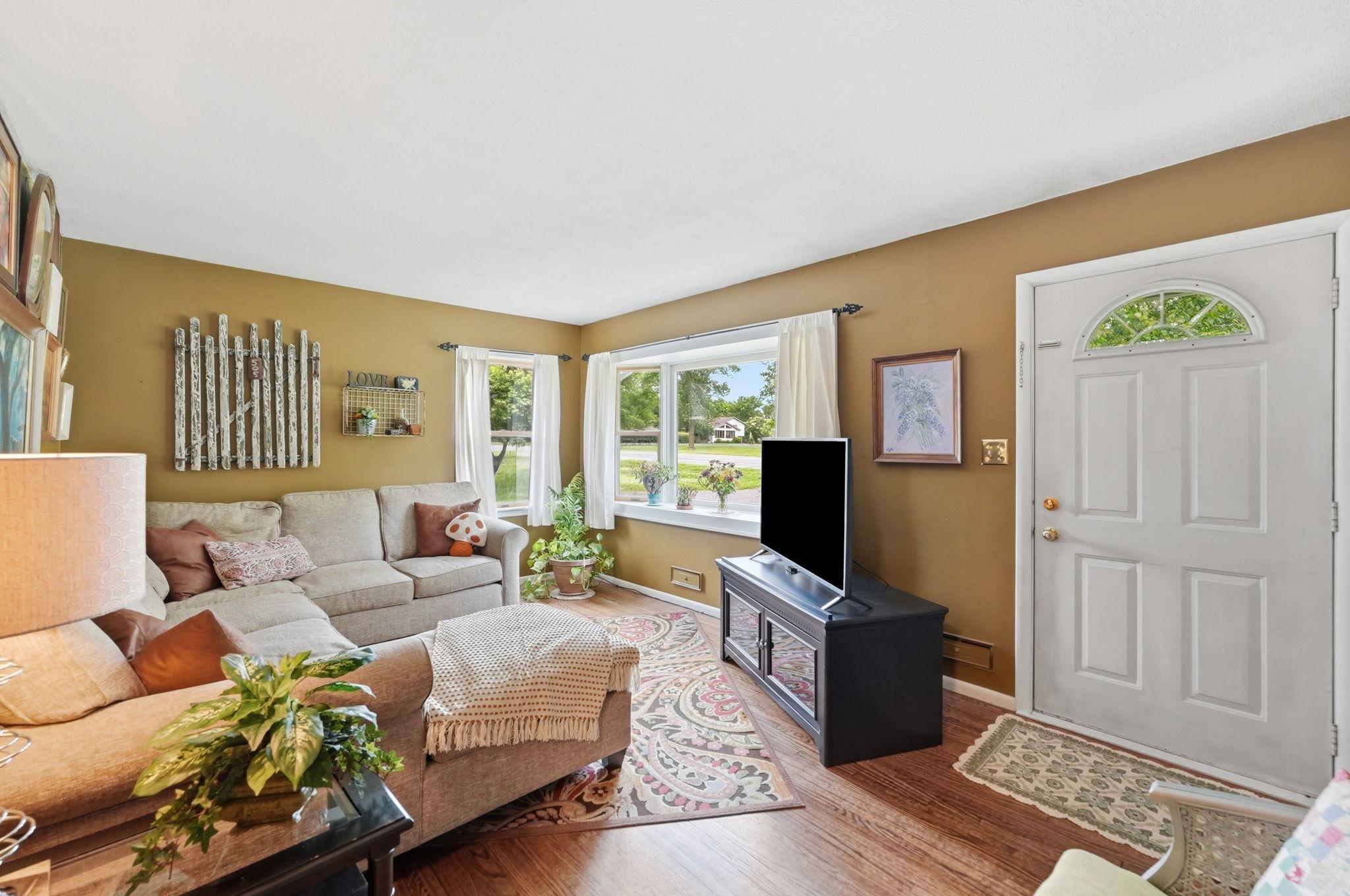 5110 15th Street NE