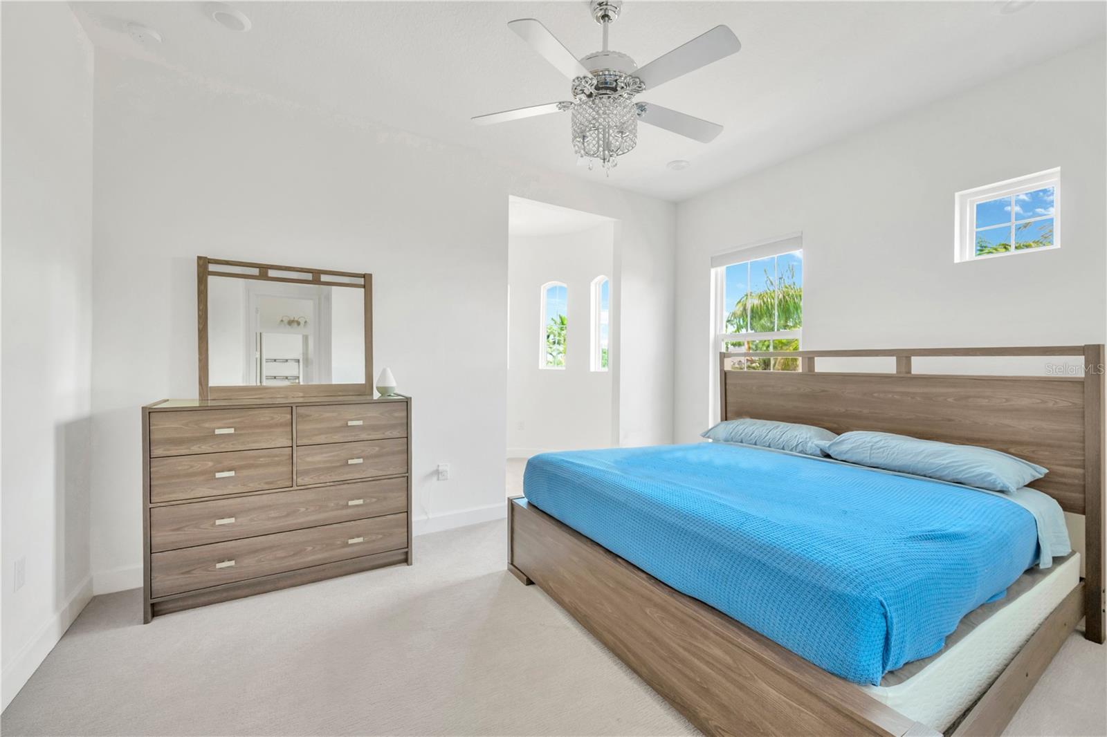 832 Manns Harbor Drive