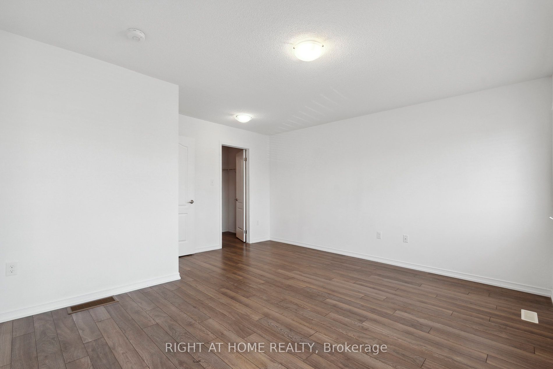 181 Diana Dr