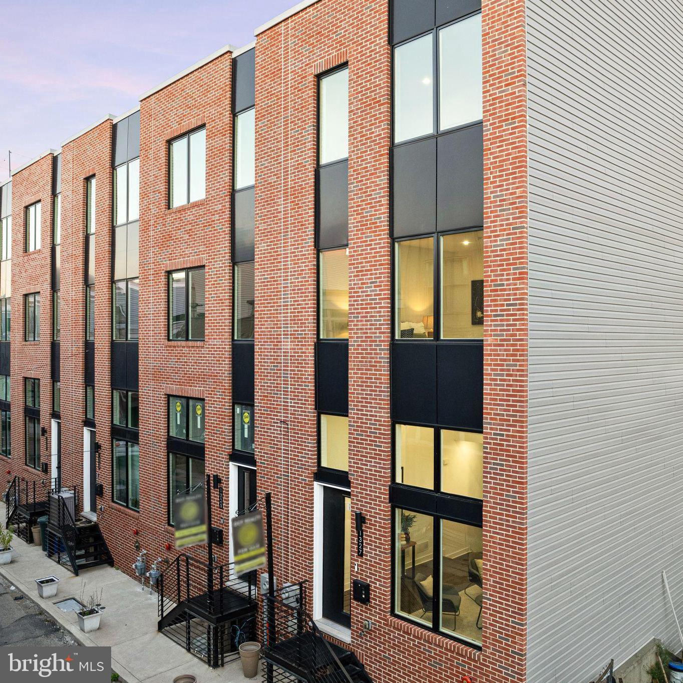 1327 S Capitol Street