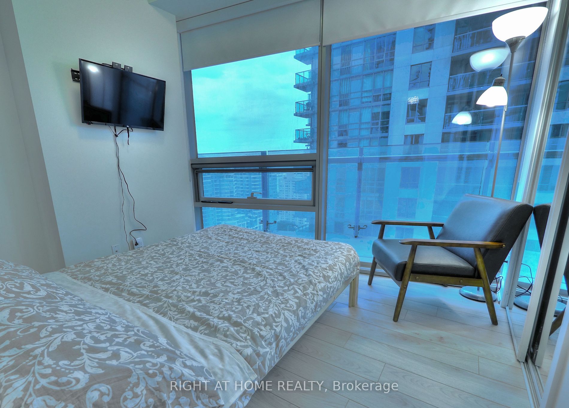 12 York St 2204