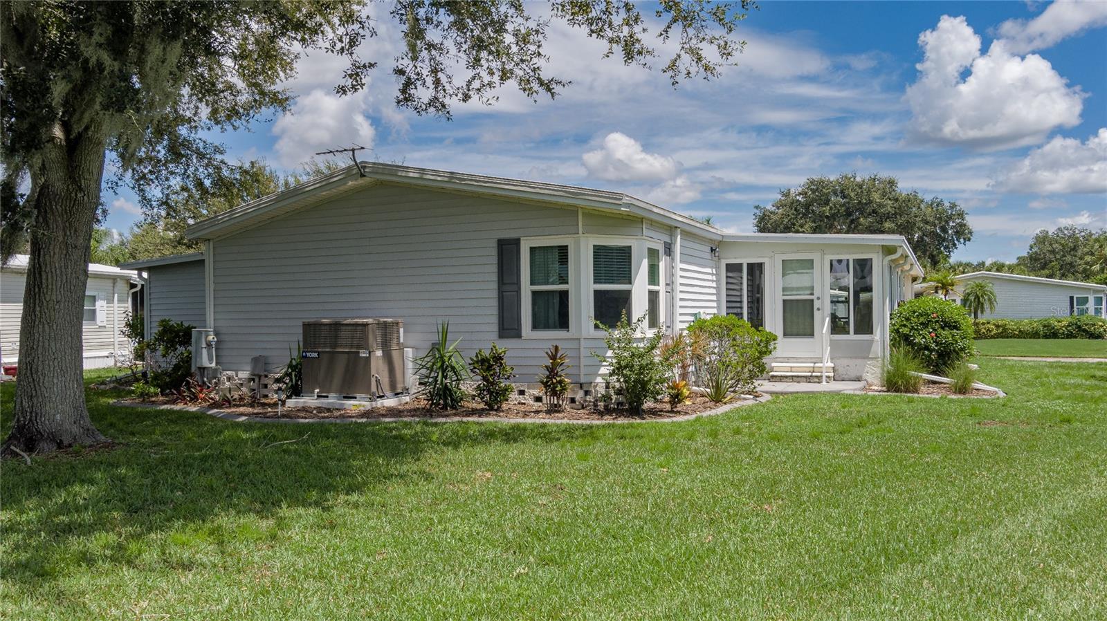 8425 Castle Garden Road