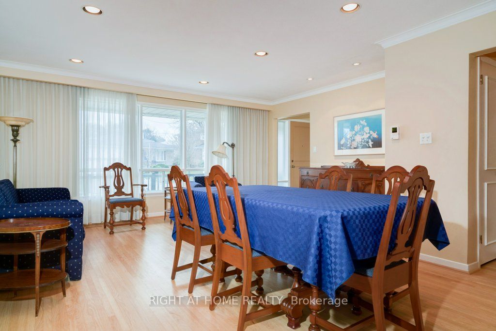 7 Sandbourne Cres
