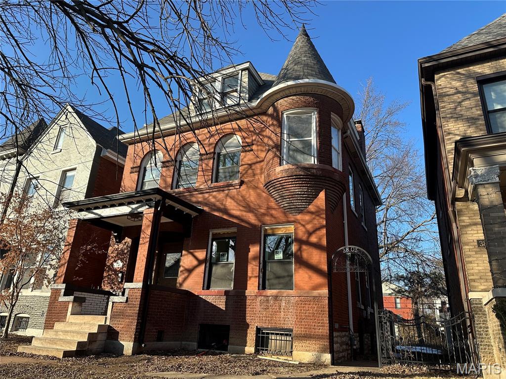 3805 Hartford Street