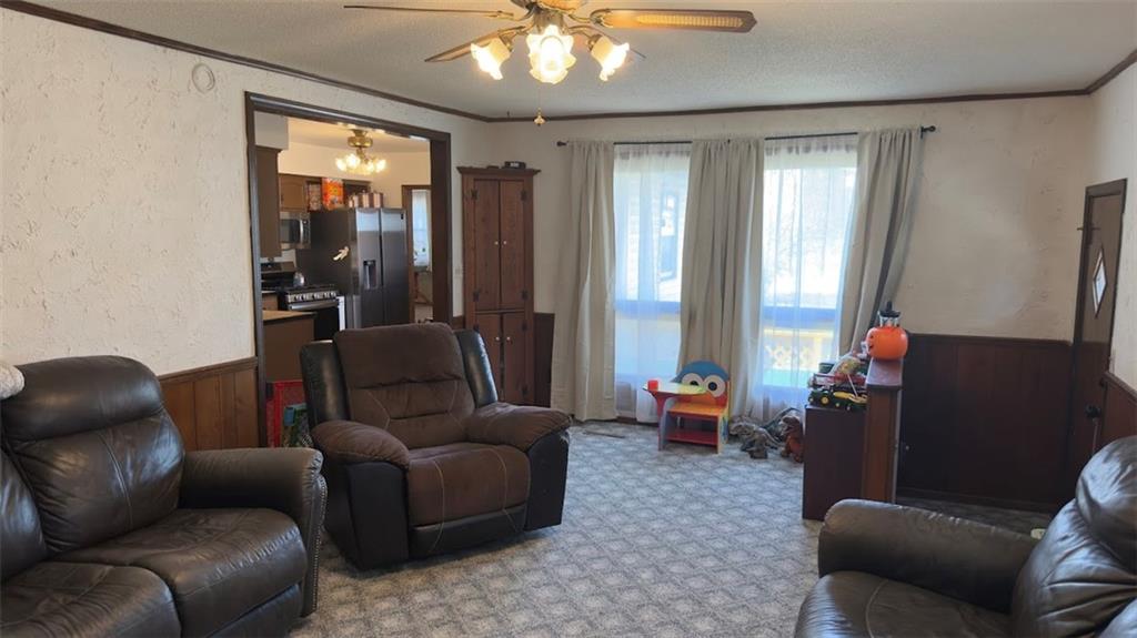 327 E Longfellow Street