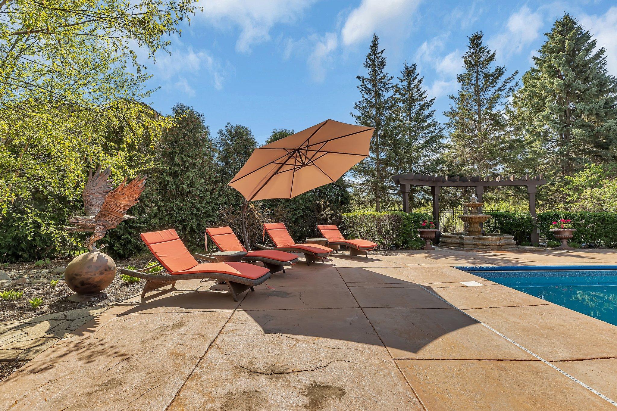 2255 Chelmsford Lane