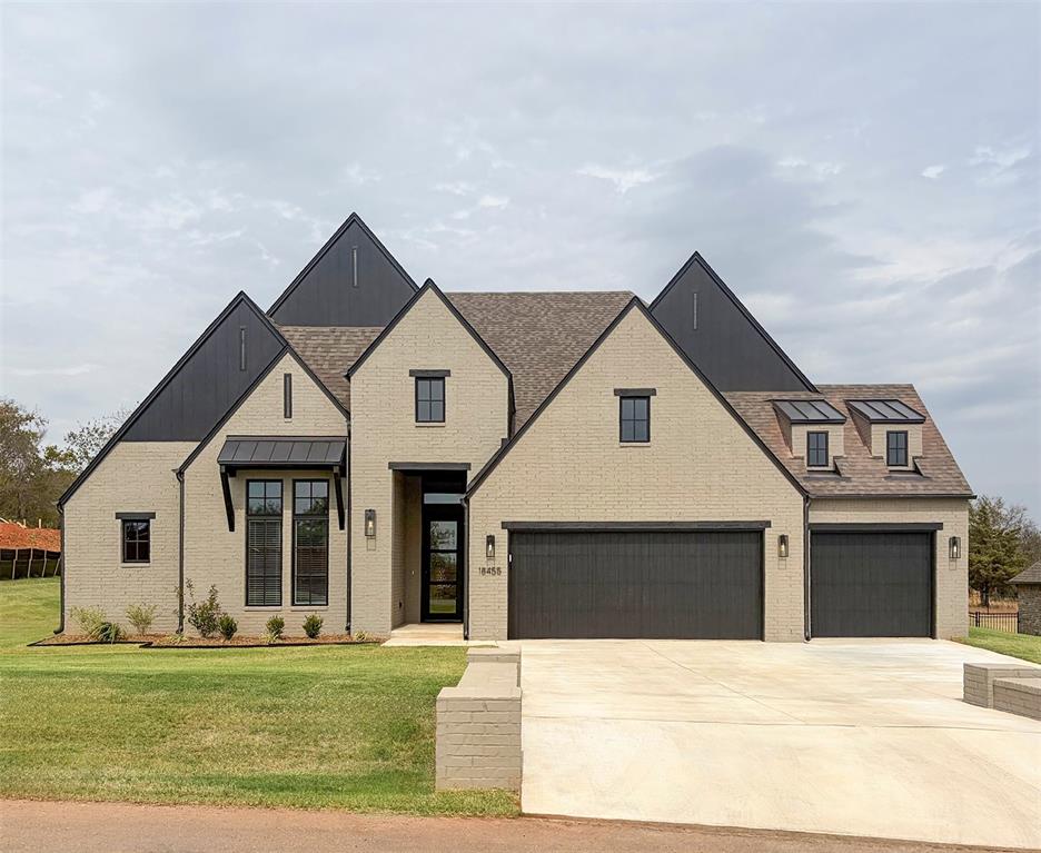 3122 Plan || New STRAIGHT style exterior || TRANSITIONAL interior finishes. EXECUTIVE QUALITY. READY NOW! With over 2,500+ on-time closings and counting, our turnkey experience guarantees exceptional quality at an unbeatable value. Our commitment to quality includes completing 1,200+ checklist items during construction, 100+ hours of detailed punch out prior to closing, and experienced warranty service after closing.