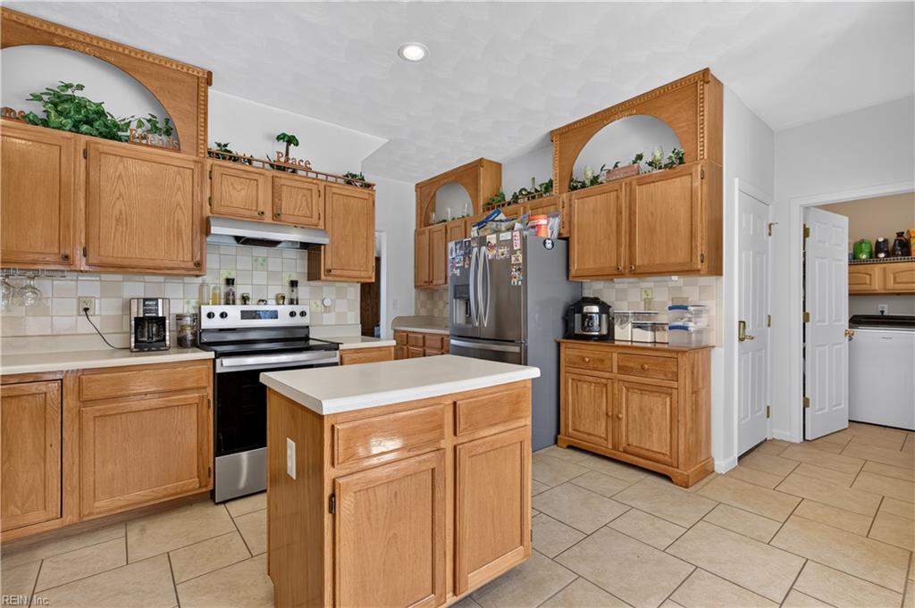 311 Lancing Way