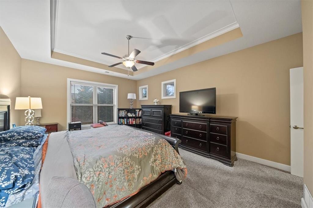 5614 Chimney Rocks Circle