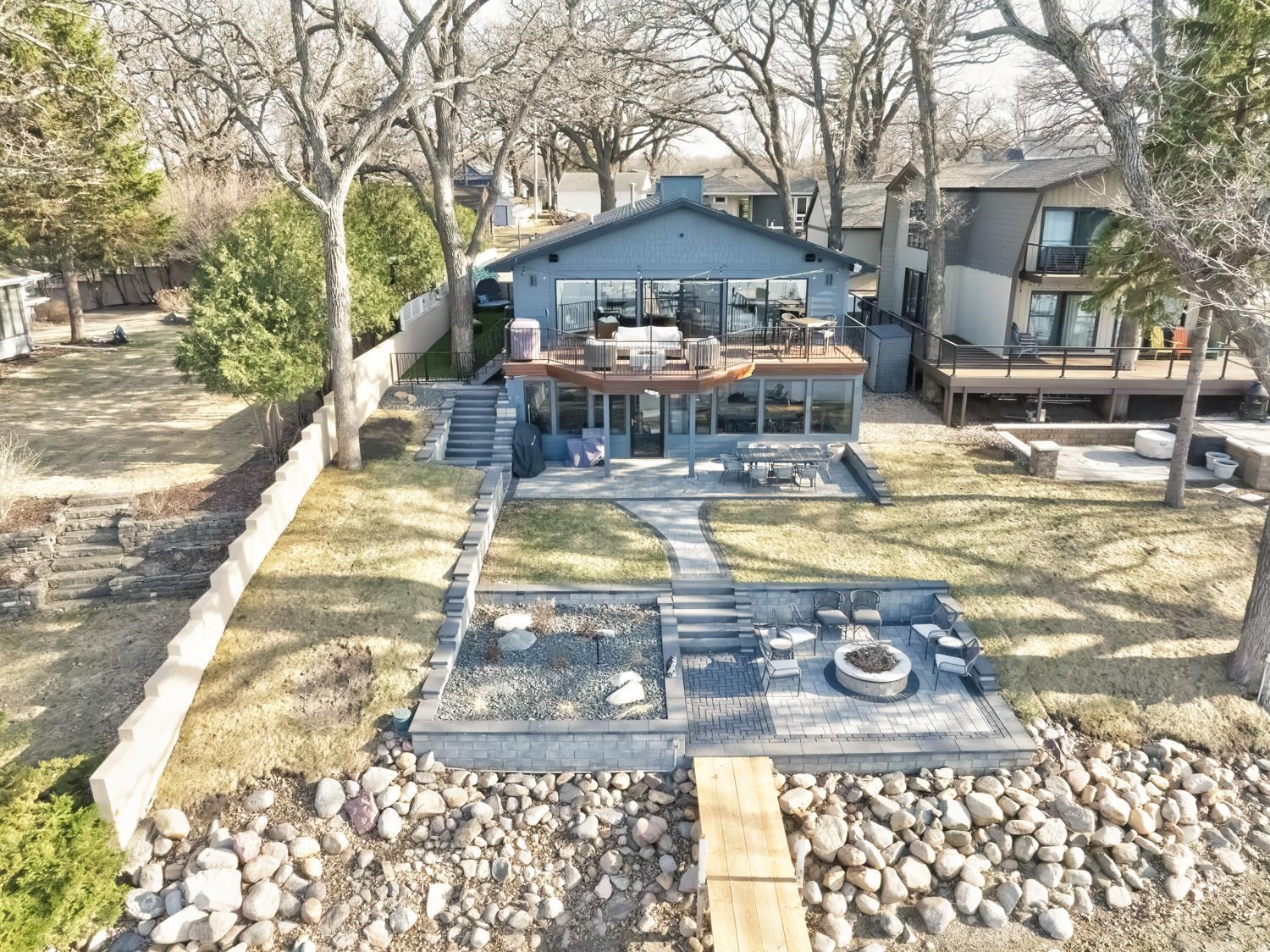 1001 Oak Place