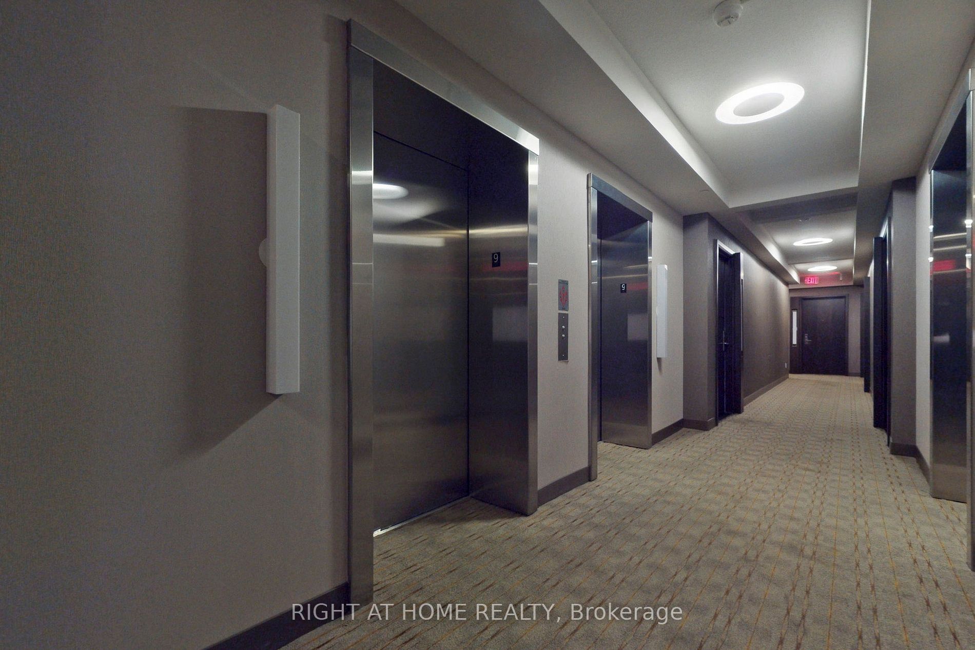 68 Canterbury Pl 902