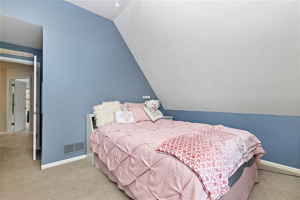 9407 W 124th Terrace