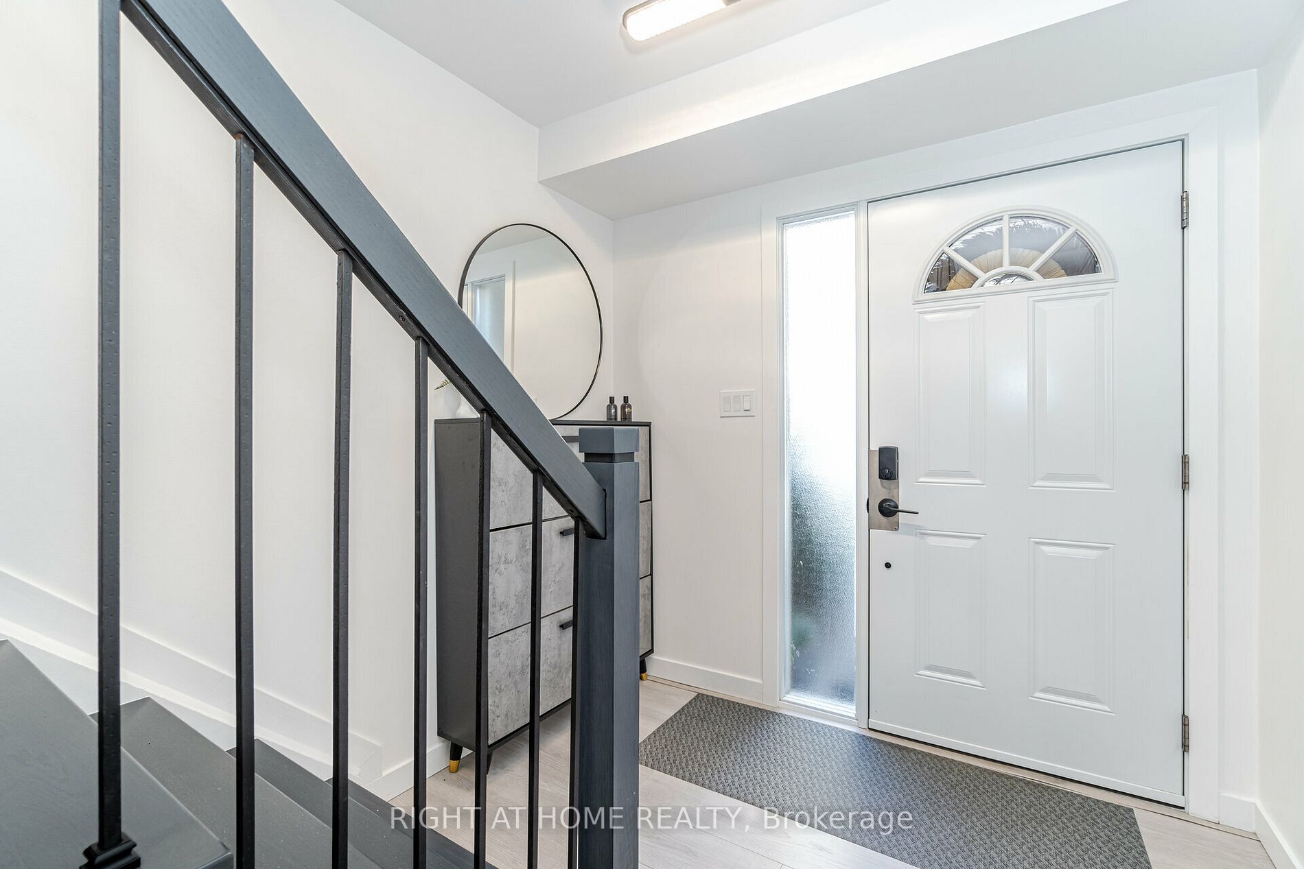 2120 E Rathburn Rd 72