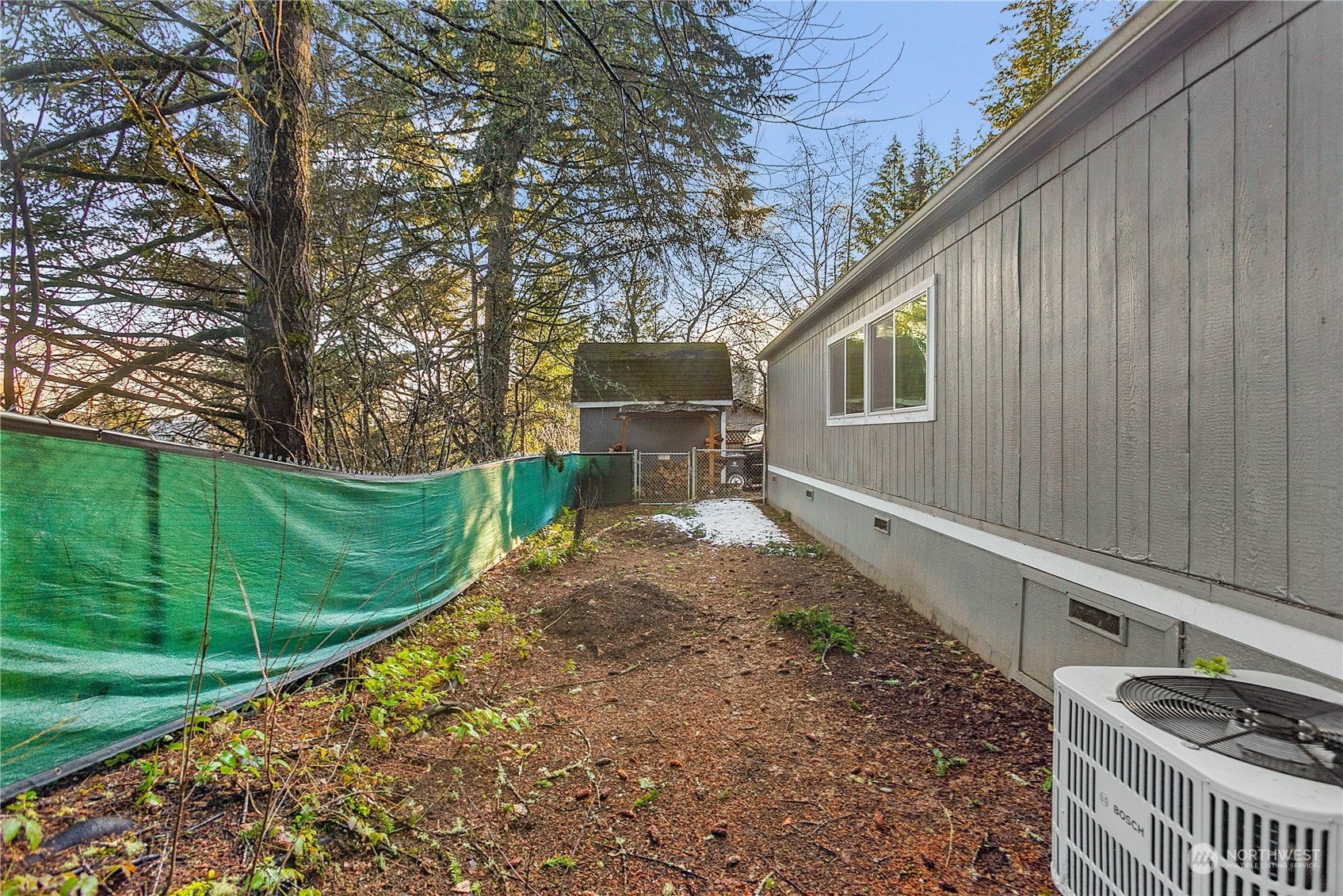 40 NE Captain Kidd Court