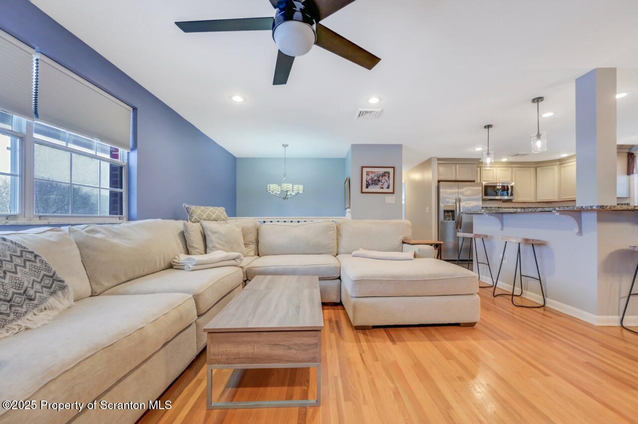 604 Oak Lane