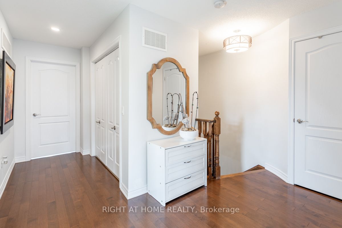 2460 Prince Michael Dr 28
