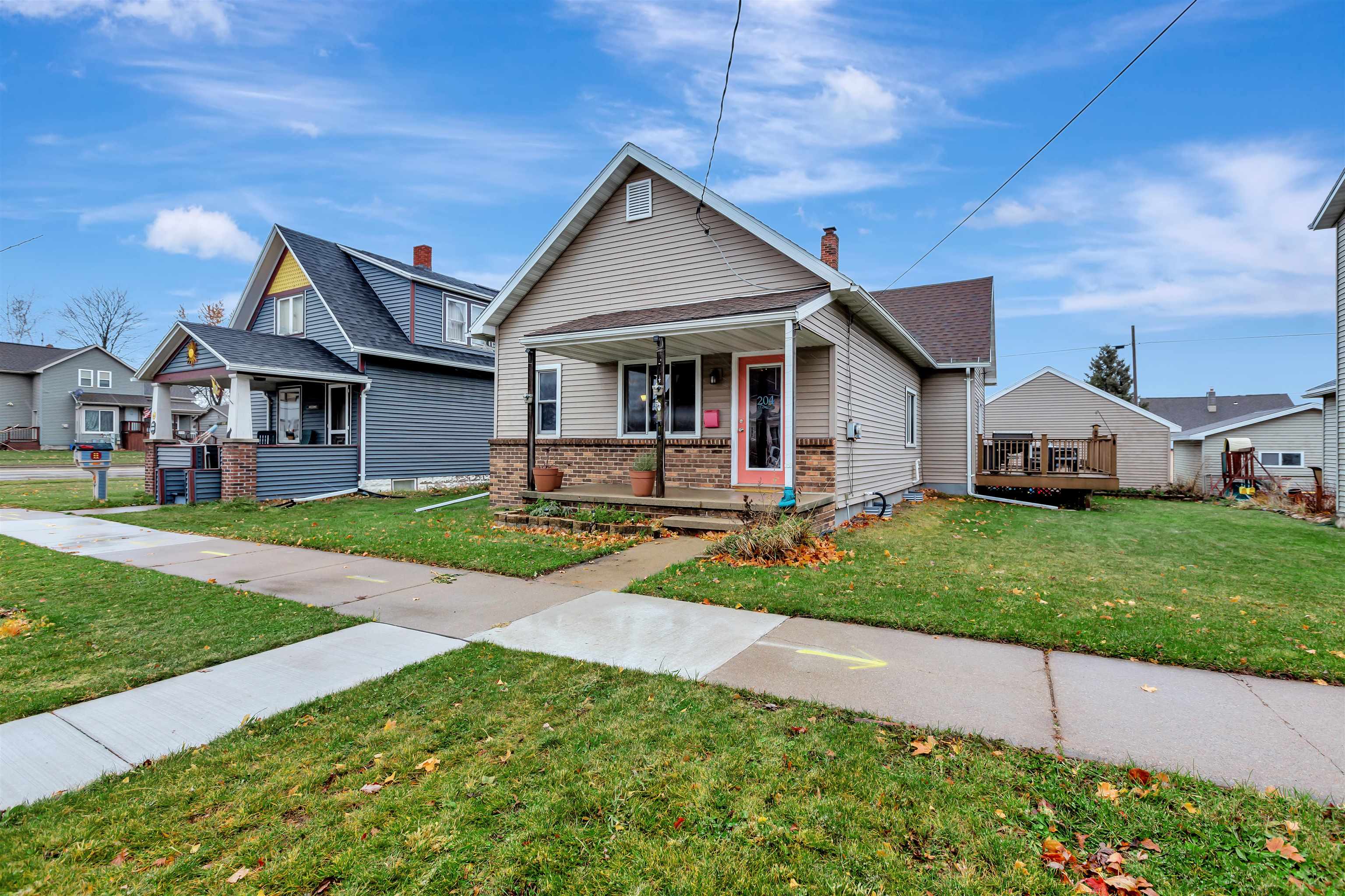 204 E 8th Street