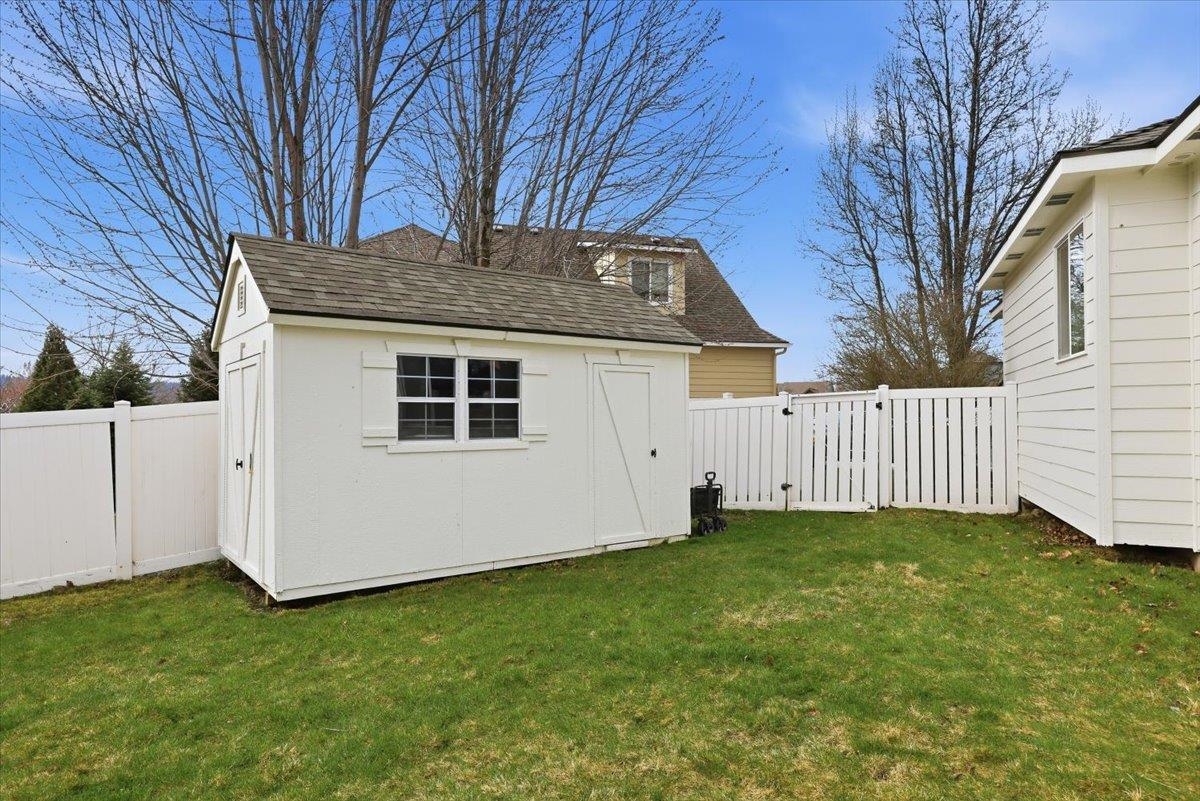 17405 E Morningside Ln