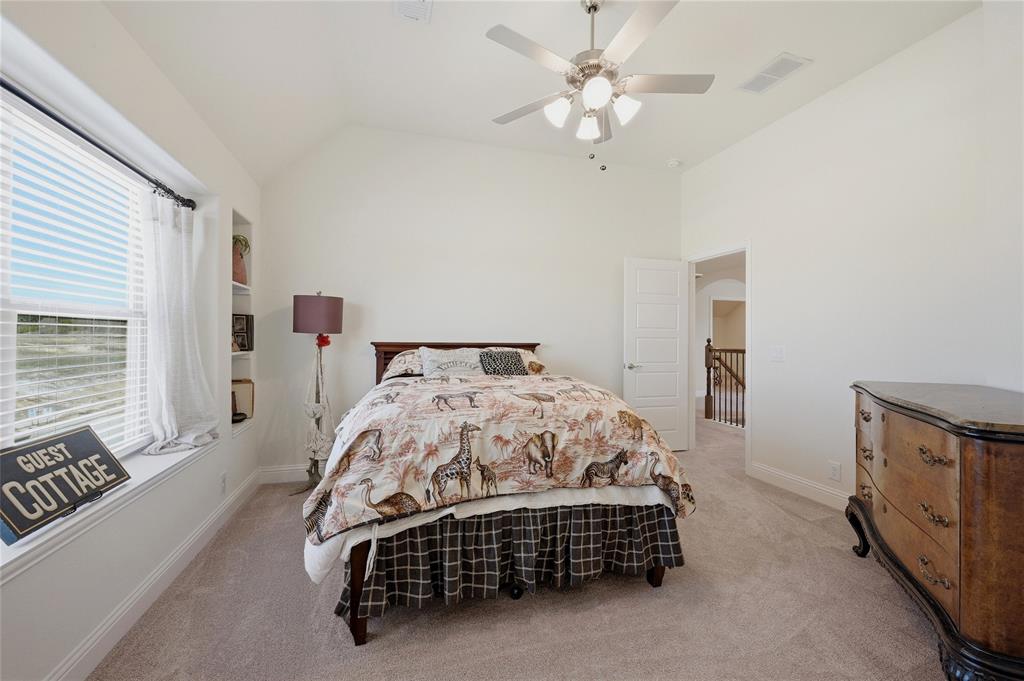 2708 W Cascade Drive