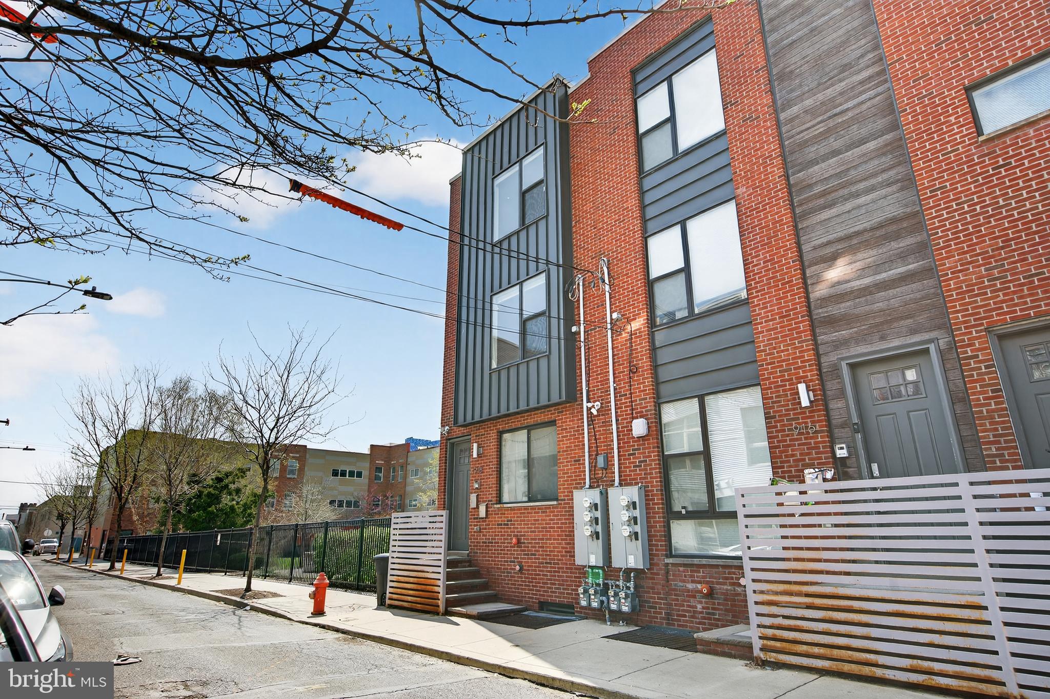 1918 E Letterly Street 2