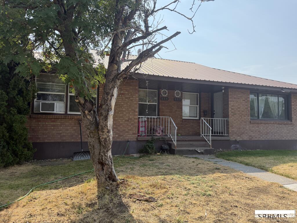 555/557 Tendoy Drive