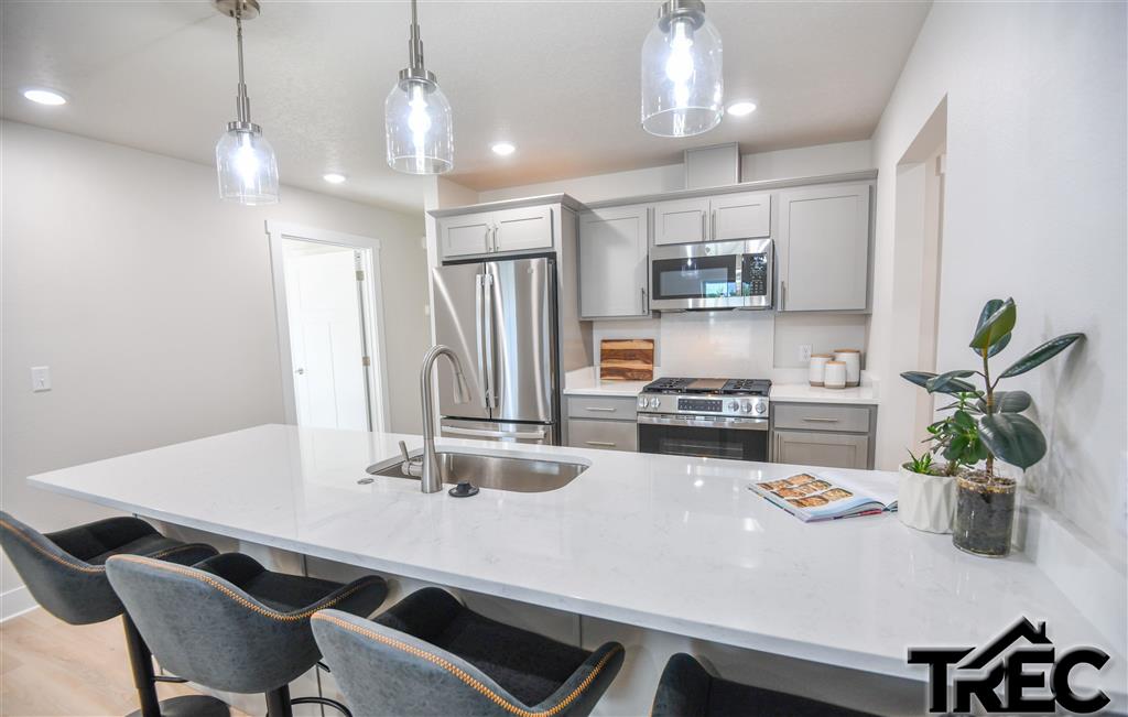 293 Cypress Dr