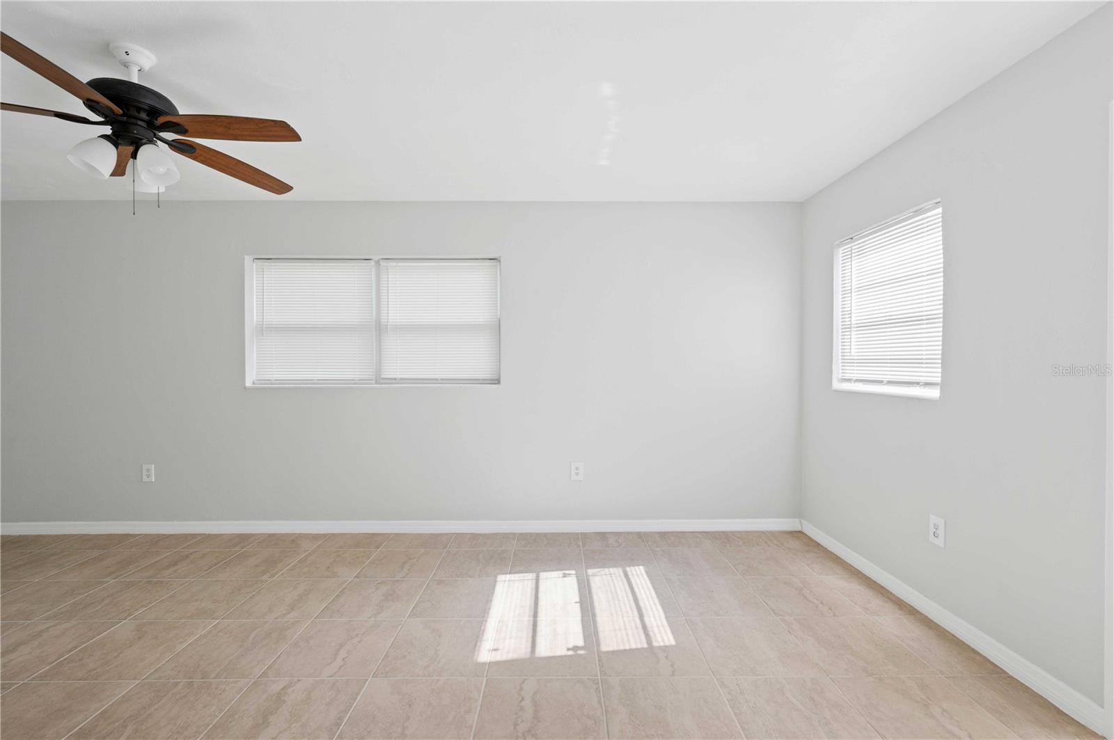 2112 Bassedena Circle W