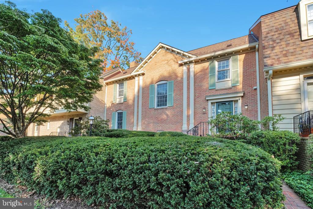 10917 Wickshire Way W H-2
